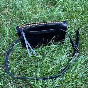 Madewell Elegant Black Leather Crossbody Bag